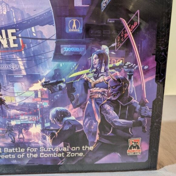 NEW Monster Fight Club Cyberpunk Red Board Game MFC-45000 - Picture 4 of 16